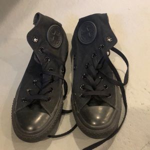 Black high top converse